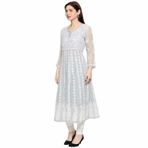 aykez chikankari