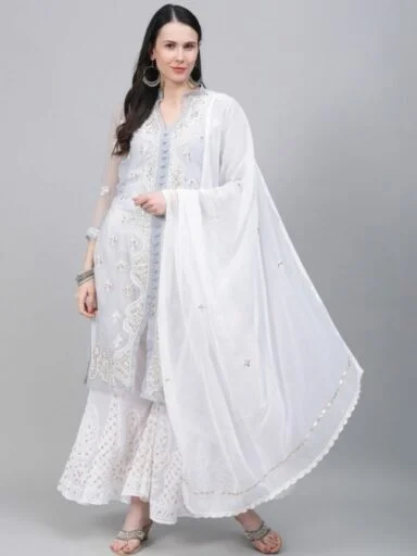 aykez chikankari